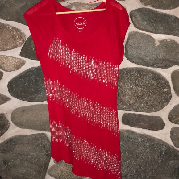 Red glitzy t shirt - Picture 1 of 3